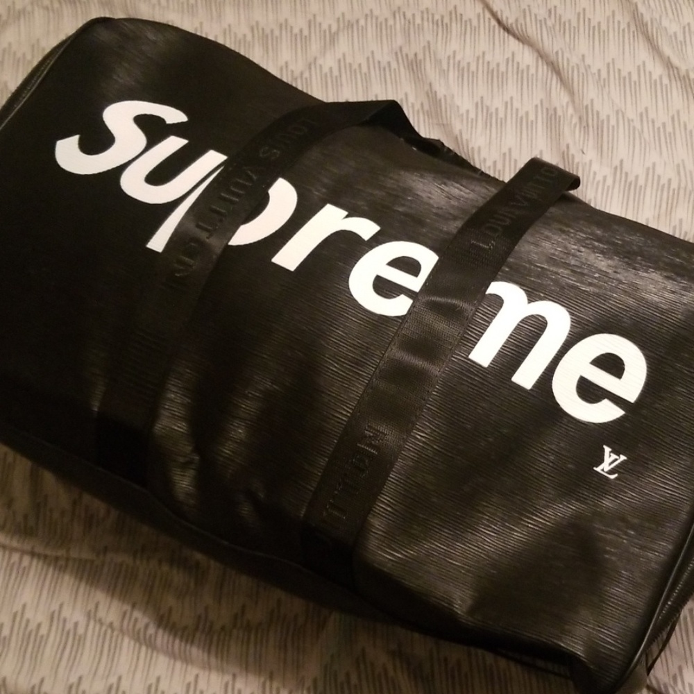 Supreme louis vuitton duffle